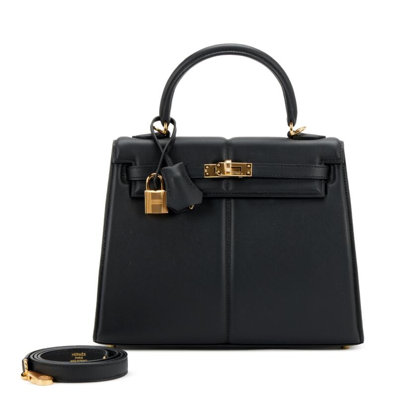 Hermès Black Swift Kelly Pochette Gold Hardware, 2022 Available For  Immediate Sale At Sotheby's
