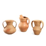 A small pottery ewer and two small pottery jarlets, Qijia culture, c. 2050-1700 BC 齊家文化 陶盉一件及陶罐兩件