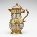 A Meissen Hausmaler coffee pot and cover, Circa 1720-25