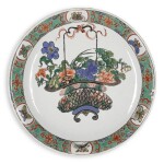 A FAMILLE-VERTE 'FLORAL' DISH | QING DYNASTY, KANGXI PERIOD