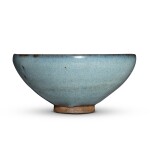 A 'Jun' blue-glazed bowl, Yuan - Ming dynasty | 元至明 鈞窰藍釉盌