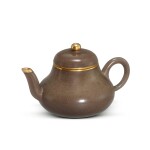 A Yixing teapot and cover for the Thai market, after Hui Mengchen, Late Qing dynasty 清末 外銷泰國紫砂磨光壺 《雍正二年甲辰》、《惠孟臣》仿款、「昌記」、「水平」印