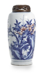 AN UNDERGLAZE-BLUE AND RED JAR | QING DYNASTY, KANGXI PERIOD [TWO ITEMS]