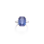 Sapphire and diamond ring | 藍寶石配鑽石戒指