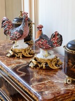 A pair of Louis XV style gilt-bronze mounted porcelain rooster and hen | Paire de coq et poule en porcelaine de Chine et monture de bronze doré de style Louis XV