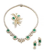 Pair of emerald and diamond ear clips, David Webb, a necklace and a brooch | David Webb 祖母綠配鑽石耳環一對，項鏈及別針各一