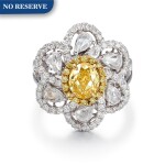 COLOURED DIAMOND AND DIAMOND RING / PENDANT | 彩色鑽石 配 鑽石 戒指 / 掛墜
