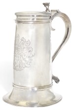 A LARGE CHARLES II SILVER FLAGON, MAKER'S MARK S BELOW A CROWN, ATTRIBUTED TO ROBERT SMYTHIER (OR SMITHYER), LONDON, CIRCA 1670