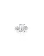 DIAMOND RING |  5.45卡拉 方形 H色 鑽石 戒指