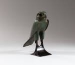 An Egyptian bronze Horus falcon, Late Period, 716-30 B.C. | Faucon d'Horus en bronze, art égyptien, Basse époque, 716-30 avant J.-C.