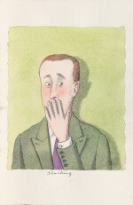 Un homme rougissant, la main devant la bouche