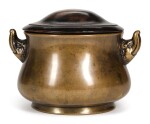 A SPLASHED BRONZE CENSER WITH MYTHICAL BEAST HANDLES | 17TH CENTURY | 十七世紀 瑞獸雙耳銅爐 