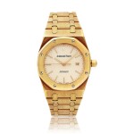 Reference 15000BA Royal Oak, A yellow gold wristwatch with date and bracelet, Circa 1998