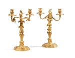 A pair of Louis XV gilt-bronze candelabra | Paire de candélabres en bronze doré d'époque Louis XV