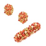 Gold, Coral and Diamond Bracelet and Pair of Earclips, France |  寶格麗 | 黃金配珊瑚及鑽石手鏈及耳環一對，法國