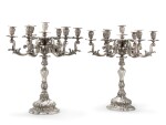 A pair of large seven-light silver candelabra, Mario Buccellati, Milan, circa 1940 | Paire de grands chandeliers à sept lumières en argent par Mario Buccellati, Milan, vers 1940