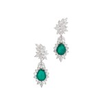 Pair of emerald and diamond ear clips | 祖母綠配鑽石耳環一對