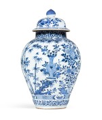 A blue and white porcelain jar and cover Qing dynasty | 清 青花花卉紋將軍罐