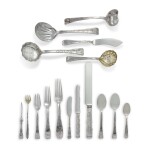 AN ASSEMBLED AMERICAN SILVER LAP OVER EDGE FLATWARE SERVICE, TIFFANY & CO., NEW YORK, LATE 19TH CENTURY