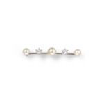 Cultured pearl and diamond brooch [Broche perles de culture et diamants]