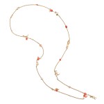 Coral, Mother of Pearl and Diamond Necklace | 梵克雅寶 | 珊瑚, 貝母 配 鑽石 項鏈