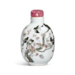 A famille-rose 'magpie and prunus' snuff bottle, Mark and period of Jiaqing | 清嘉慶 粉彩喜上梅稍圖鼻煙壺 《嘉慶年製》款