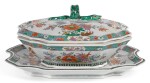 A CHINESE FAMILLE VERTE TUREEN, COVER AND STAND QING DYNASTY, KANGXI PERIOD
