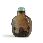 A carved agate 'Budai' snuff bottle, Qing dynasty, 19th century | 清十九世紀 瑪瑙雕布袋佛獅圖鼻煙壺