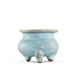 A Junyao blue-glazed tripod incense burner, Northern Song - Jin dynasty | 北宋至金 鈞窰天藍釉三足爐