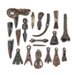 A group of 19 various copper-alloy 'purba', 'arrowhead' and 'bell' thogchags, Tibet, 5th century BCE - 15th century CE 公元前五世紀至公元後十五世紀 西藏 各式普巴杵、箭頭及鈴形天鐵一組十九件