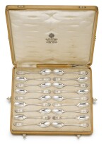 A set of eighteen Fabergé silver demitasse spoons, Moscow, 1899-1908