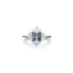 Fancy Gray-Blue Diamond and Diamond Ring  彩灰藍色鑽石配鑽石戒指