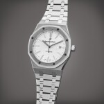 Reference 15400ST.OO.1220ST.02 Royal Oak | A stainless steel automatic wristwatch with date and bracelet, Circa 2016