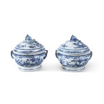 A Pair of Chinese Export Blue and White Tureens and Covers, Qing Dynasty, Qianlong Period