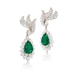 Pair of Emerald and Diamond Pendent Ear Clips | 梵克雅寶 | 11.47 及 11.40克拉「哥倫比亞」祖母綠 配 鑽石 耳墜一對
