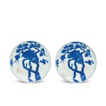 A fine pair of blue and white 'pine' dishes Marks and period of Guangxu | 清光緒 青花蒼松紋盤一對 《大清光緒年製》款