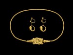 A SUITE OF HELLENISTIC GREEK GOLD JEWELRY, CIRCA LATE 4TH/EARLY 3RD CENTURY B.C.