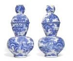 A PAIR OF FAYENCE CHINOISERIE DOUBLE-GOURD-SHAPED VASES, CIRCA 1680-1700, DELFT OR PERHAPS FRANKFURT