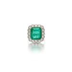 Emerald and diamond ring (Anello in diamanti e smeraldo)
