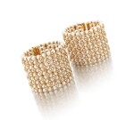 Pair of cultured pearl and diamond cuffs (Coppia di bracciali in perle coltivate e diamanti)