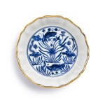A superbly painted and extremely rare blue and white 'fish pond' brush washer, Mark and period of Xuande | 明宣德 青花魚藻紋葵花式洗 《大明宣德年製》款