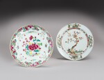A Chinese export famille-rose ‘floral’ dish and a famille-verte ‘magnolia’ dish, Qing dynasty, Qianlong and Kangxi period | 清乾隆及康熙 外銷粉彩花卉紋大盤及五彩玉蘭花圖大盤一組兩件