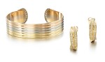 GOLD AND DIAMOND BANGLE, AND PAIR OF DIAMOND EAR CLIPS, CARTIER | K金 配 鑽石 手鐲, 及 鑽石耳環一對, 卡地亞（Cartier）