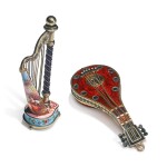 AN ENAMELED AND GEM-SET GOLD MANDOLIN WATCH AND A SILVER-GILT HARP VINAIGRETTE, PROBABLY AUSTRIAN, LATE 19TH CENTURY