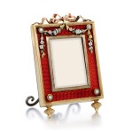A Fabergé varicoloured gold and silver-mounted guilloché enamel miniature frame, workmaster Viktor Aarme, St Petersburg, 1899-1903