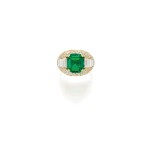 Bulgari | Emerald and Diamond Ring