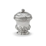 A silver sugar covered bowl, Joseph Martin Figuière, Marseille, 1750 or 1760 | Pot à sucre en argent par Joseph Martin Figuière, Marseille, 1750 ou 1760 