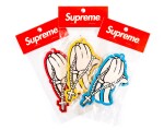 A GROUP OF 8 SUPREME HOME ACCESSORIES