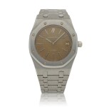 Royal Oak, Ref. 14802PT.OO.0944PT.02, Limited edition platinum wristwatch with date and bracelet Circa 1996 | 愛彼 | 14802PT.OO.0944PT.02型號「Royal Oak」限量版鉑金鍊帶腕錶備日期顯示，約1996年製