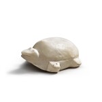 An exceptionally rare white marble figure of a turtle, Shang dynasty | 商 大理石龜